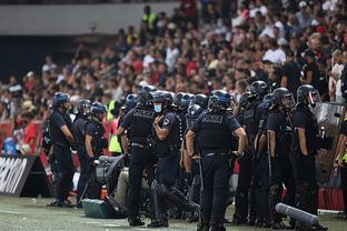 英超焦点战：纽卡斯尔联VS伯恩利——攻防博弈下的胜负天平与比分推演