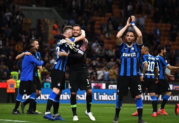 前米兰门将：圣地亚哥很难在意甲立足；球队真的很缺一名中锋