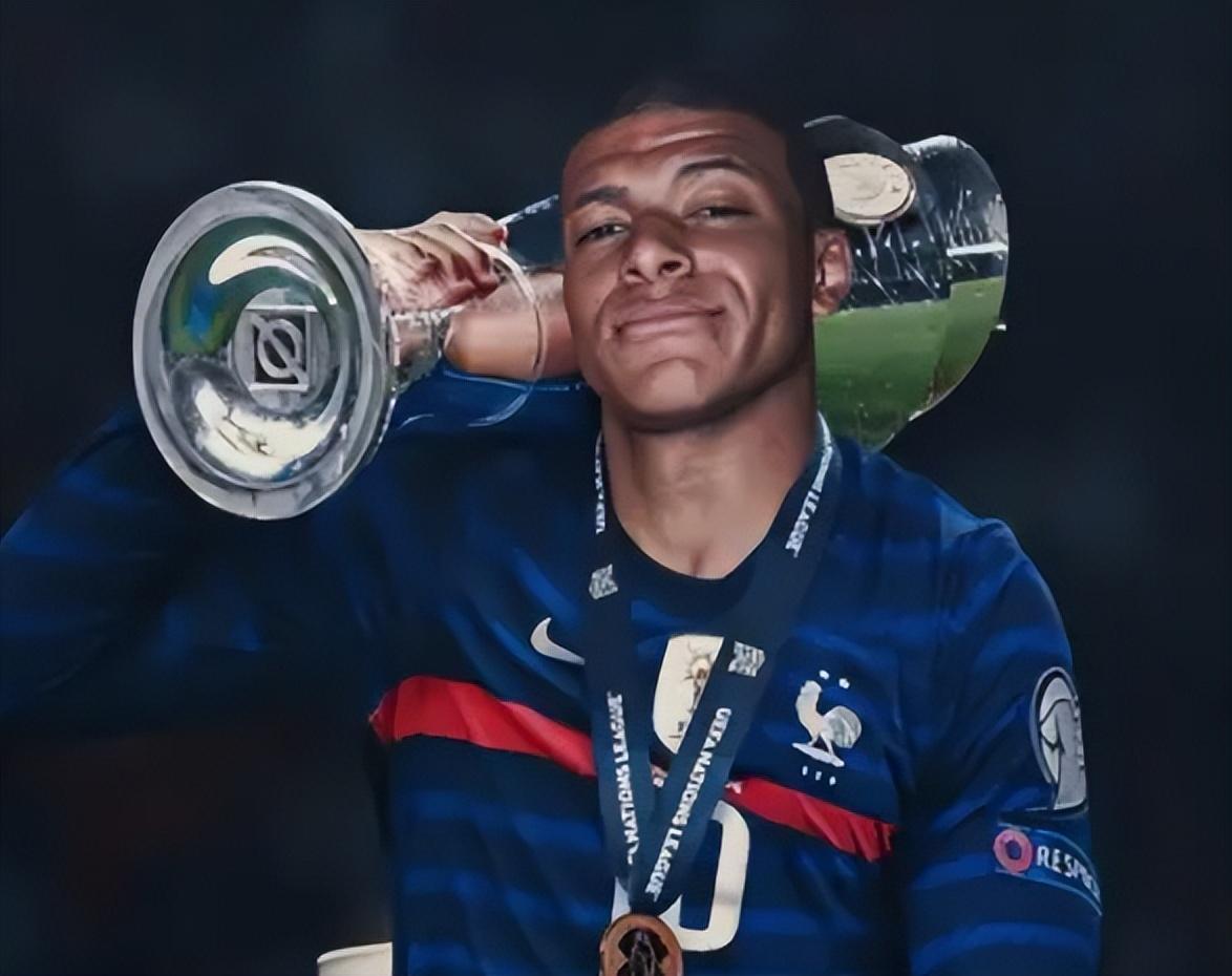 穆里尼奥：祝贺葡萄牙U17夺冠，本菲卡和青训也值得祝贺