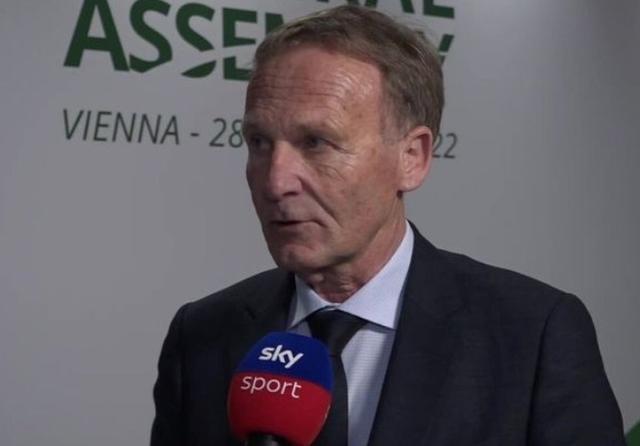 建队基石！武磊、颜骏凌等7人随海港四夺中超冠军（海港四夺中超，武磊、颜骏凌等7将成夺冠基石）