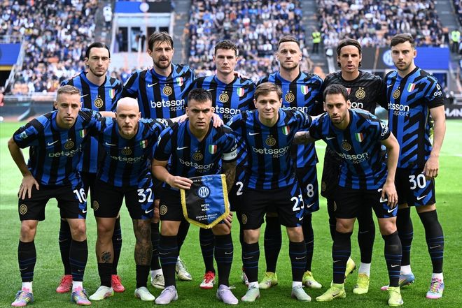 足球曝英超豪门盯上天才中卫，报价或破纪录（英超豪门相中天才中卫，转会报价或创纪录）